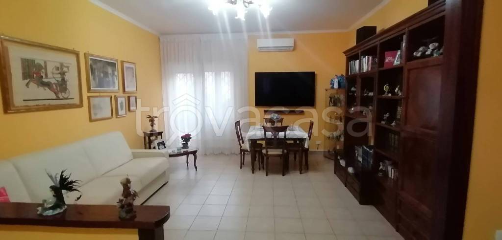 appartamento in vendita a Roma in zona Tor Bella Monaca