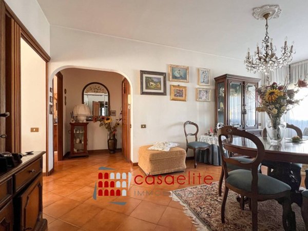 appartamento in vendita a Roma in zona EUR