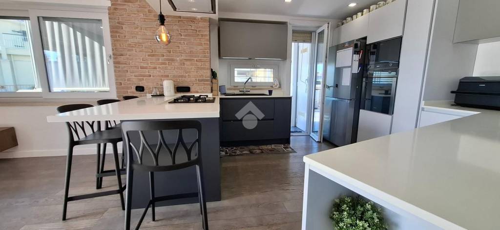 appartamento in vendita a Roma in zona Ostia