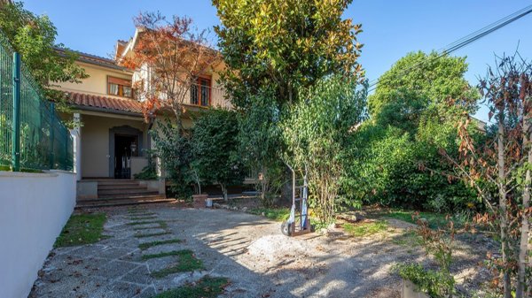 casa indipendente in vendita a Roma in zona Finocchio