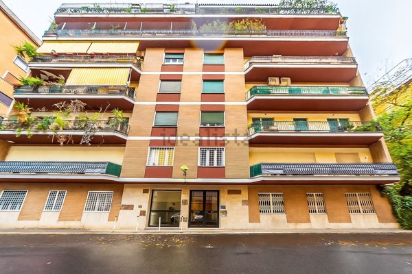 appartamento in vendita a Roma in zona Della Vittoria