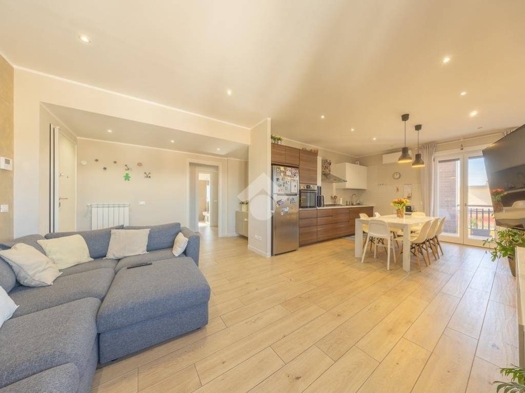 appartamento in vendita a Roma in zona Castelverde