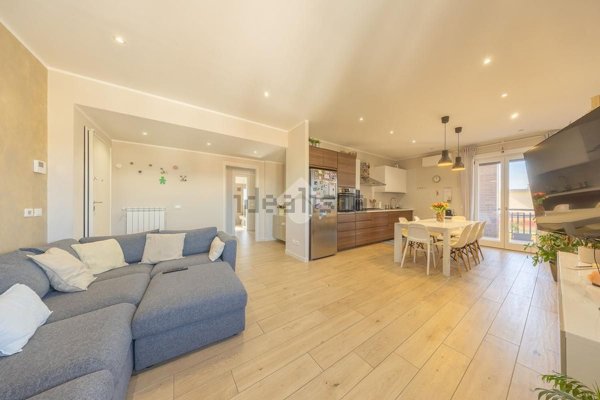 appartamento in vendita a Roma in zona Castelverde