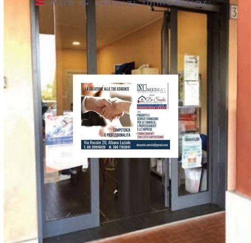 negozio in vendita a Roma in zona Tor Sapienza