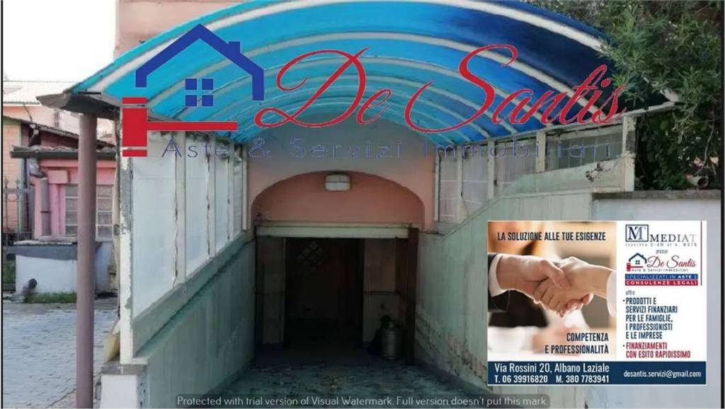 negozio in vendita a Roma in zona Finocchio