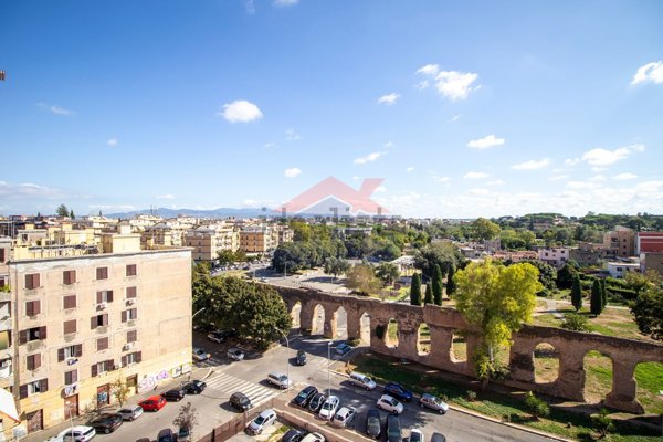 appartamento in vendita a Roma in zona Tuscolano