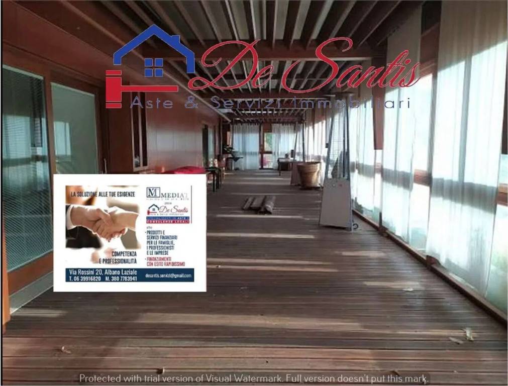 locale commerciale in vendita a Roma