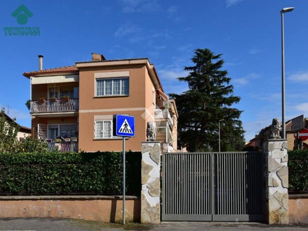 appartamento in vendita a Roma in zona Appio Claudio