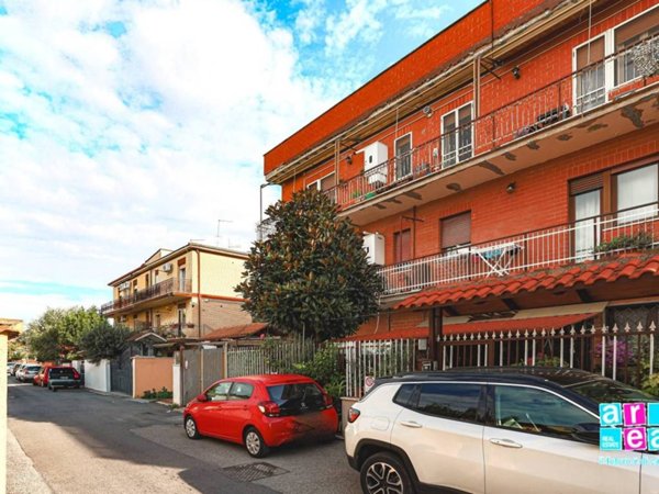 appartamento in vendita a Roma in zona Acilia