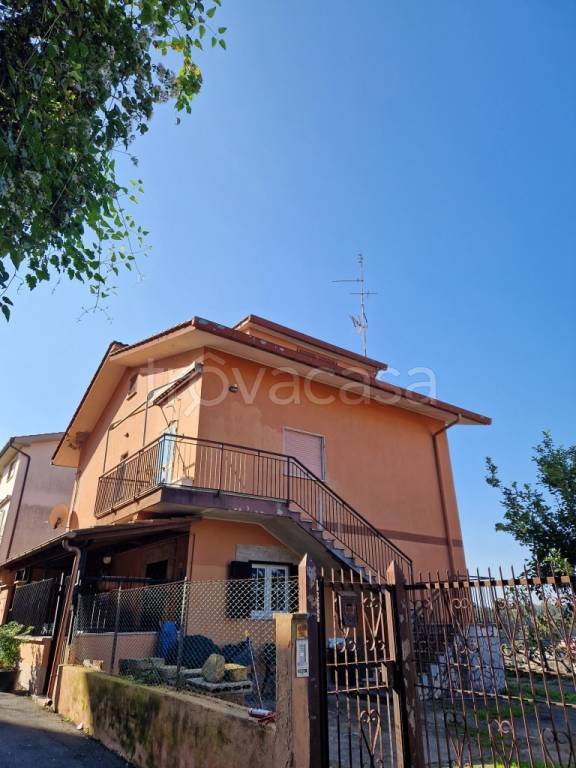 appartamento in vendita a Roma in zona Casalotti