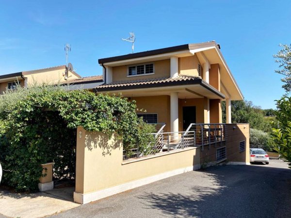 casa indipendente in vendita a Roma in zona Portuense
