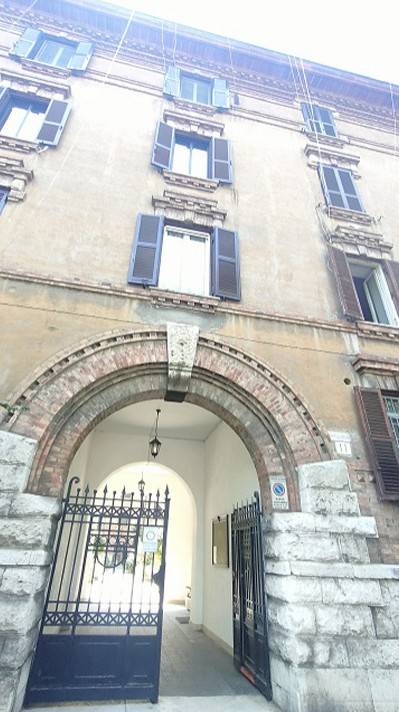 appartamento in vendita a Roma in zona Trastevere