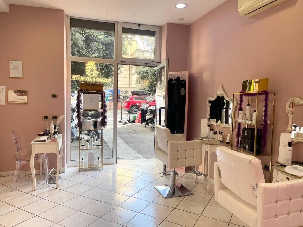 negozio in vendita a Roma in zona Appio Latino