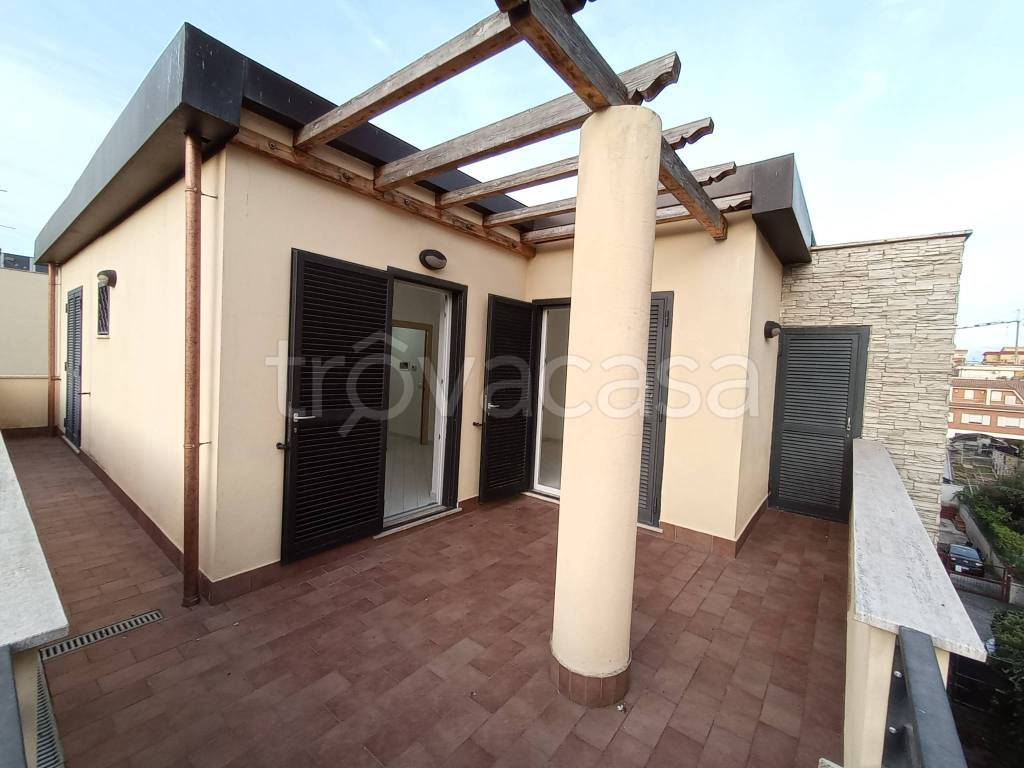 appartamento in vendita a Roma in zona Massimina/Casal Lumbroso