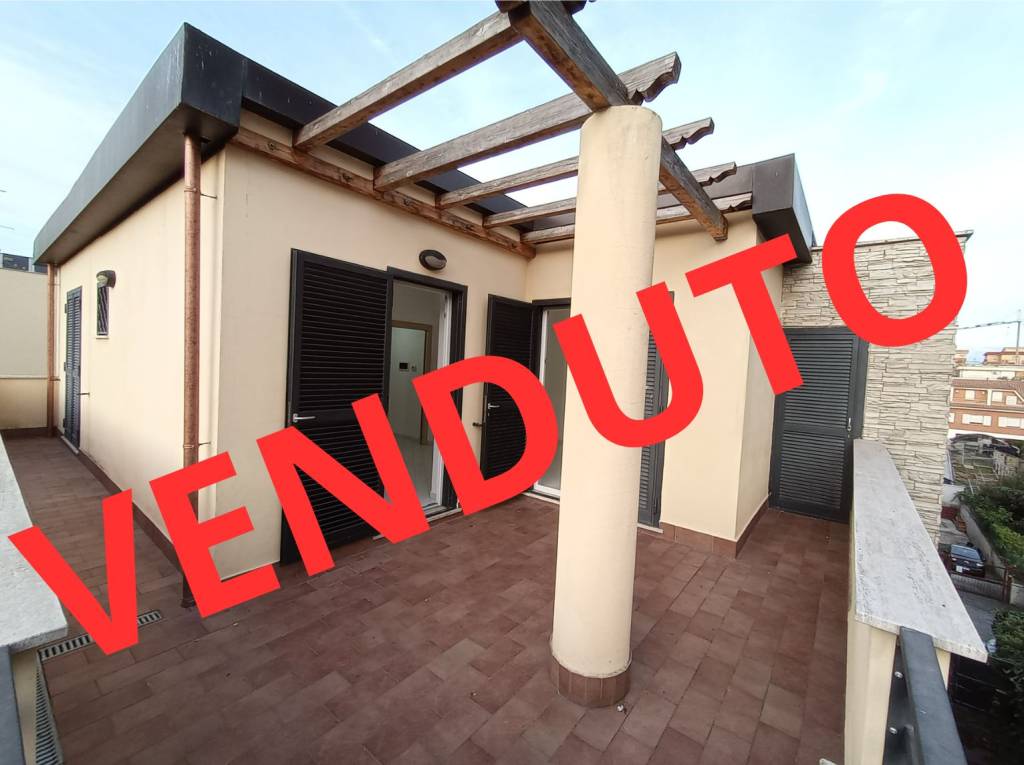 appartamento in vendita a Roma in zona Massimina/Casal Lumbroso