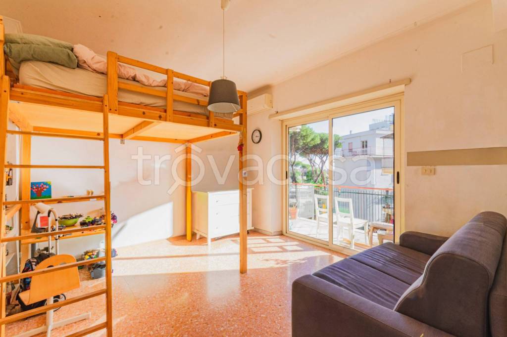 appartamento in vendita a Roma in zona Gianicolense