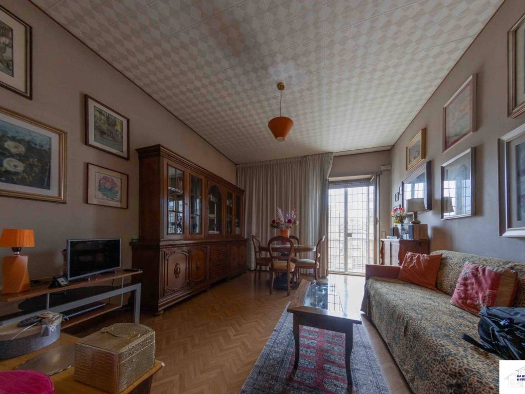 appartamento in vendita a Roma in zona Don Bosco