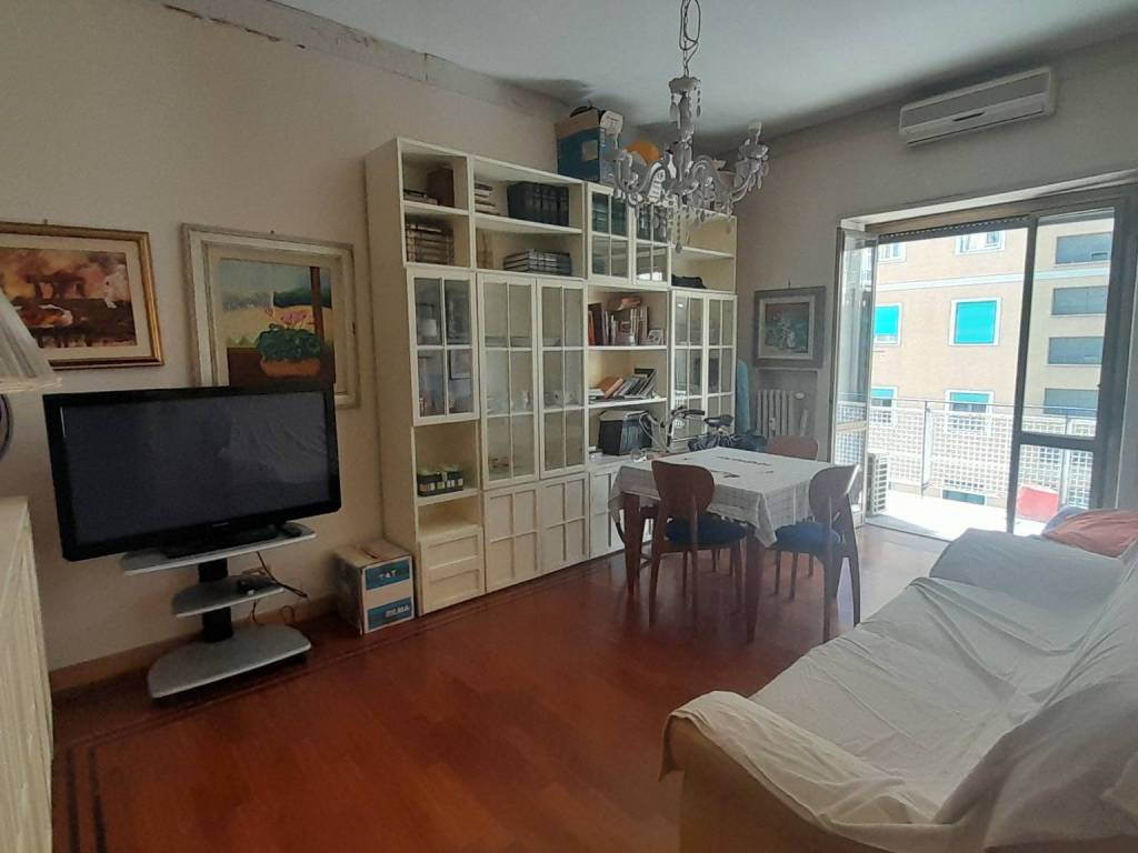 appartamento in vendita a Roma in zona Prenestino-Labicano