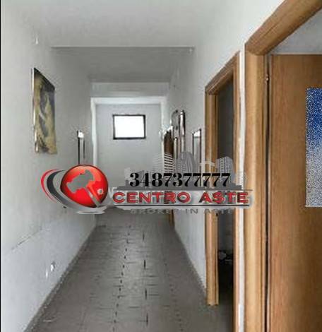 negozio in vendita a Roma in zona Ponte di Nona