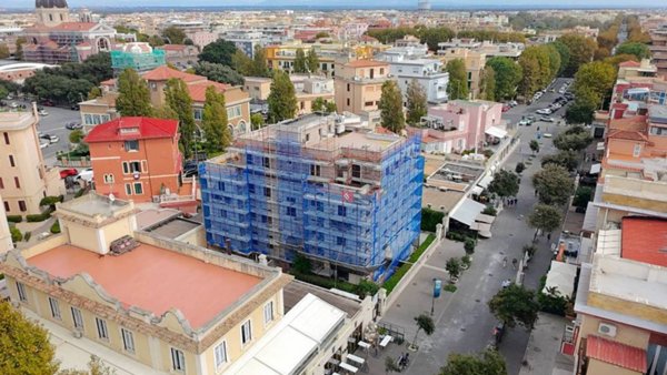 appartamento in vendita a Roma in zona Ostia