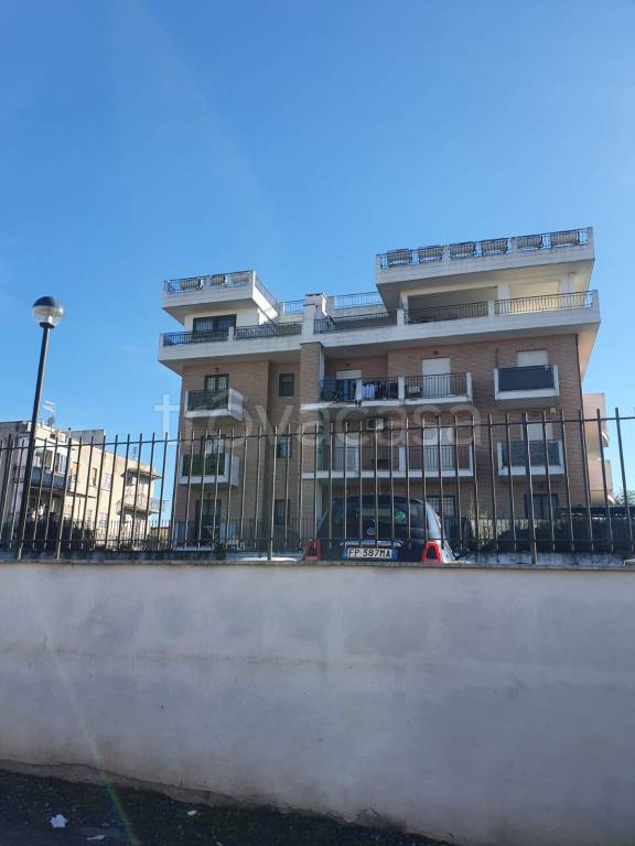 appartamento in vendita a Roma in zona Borghesiana