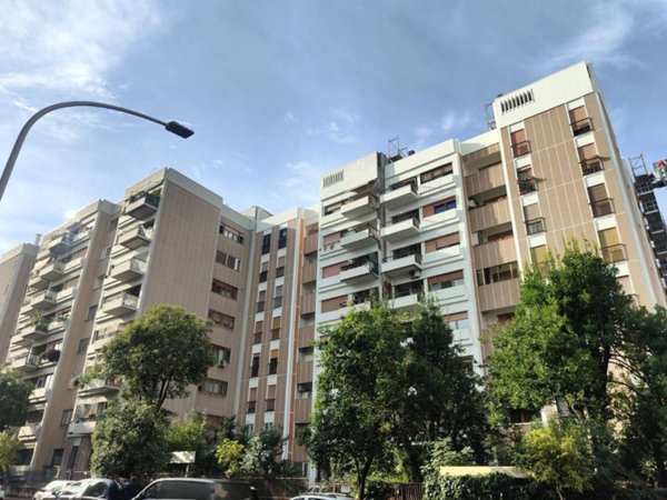 appartamento in vendita a Roma in zona Ardeatino