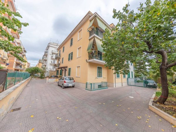 appartamento in vendita a Roma in zona Prenestino-Centocelle