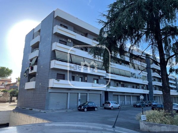 appartamento in vendita a Roma in zona Romanina