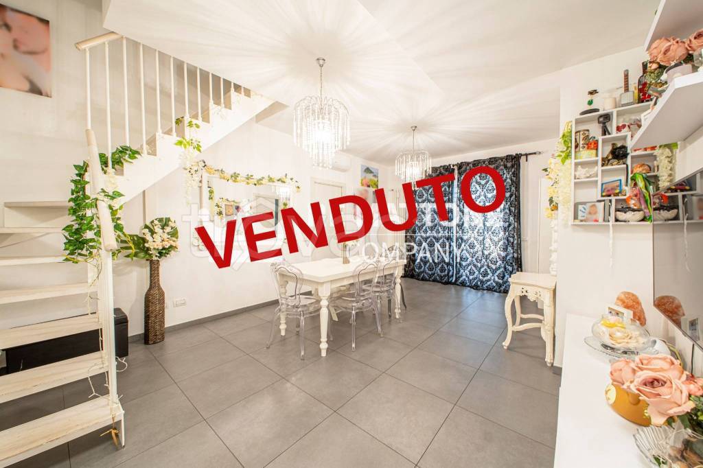 appartamento in vendita a Roma in zona Ostiense