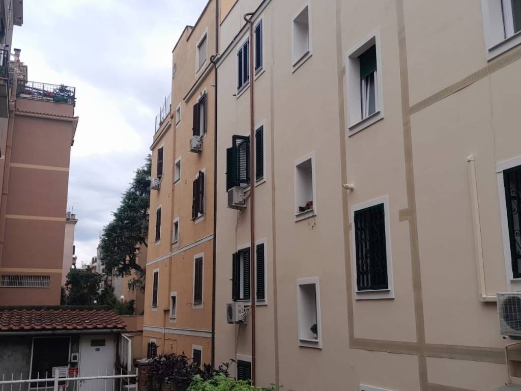 monolocale in vendita a Roma in zona Prenestino-Centocelle