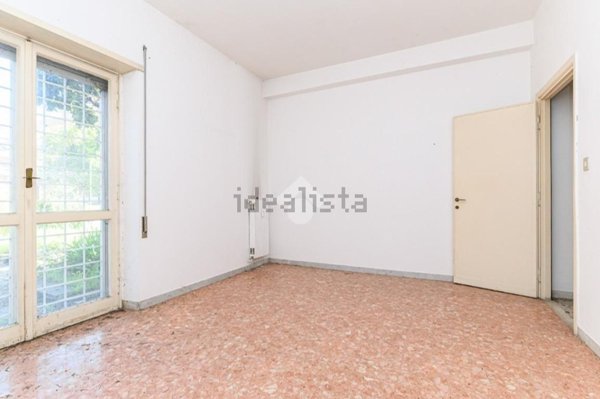 appartamento in vendita a Roma in zona Tuscolano