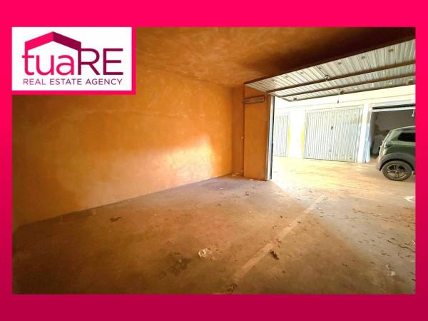 negozio in vendita a Roma in zona Torrevecchia