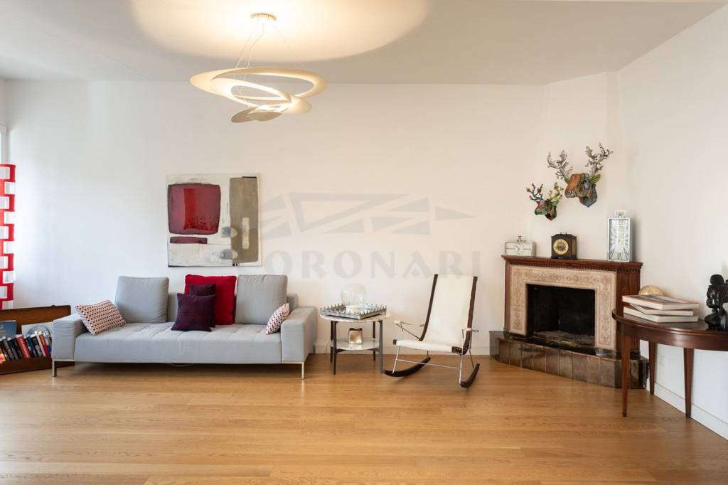 appartamento in vendita a Roma in zona Tomba di Nerone