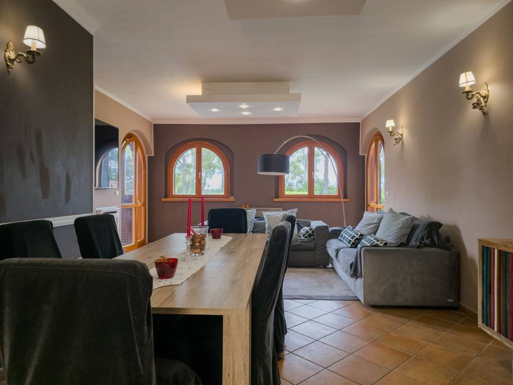 casa indipendente in vendita a Roma in zona Pantan Monastero