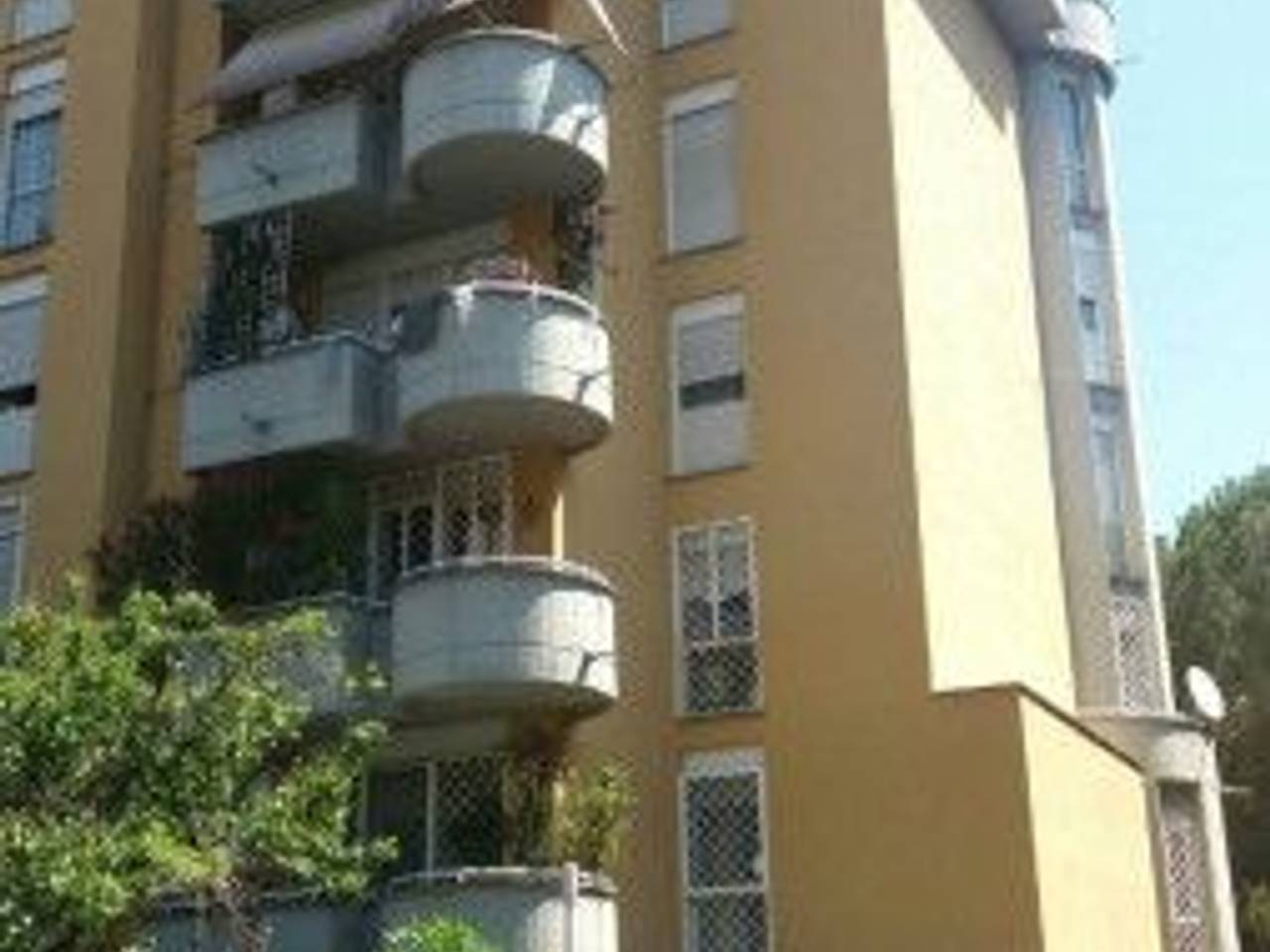 appartamento in vendita a Roma in zona Ardeatino