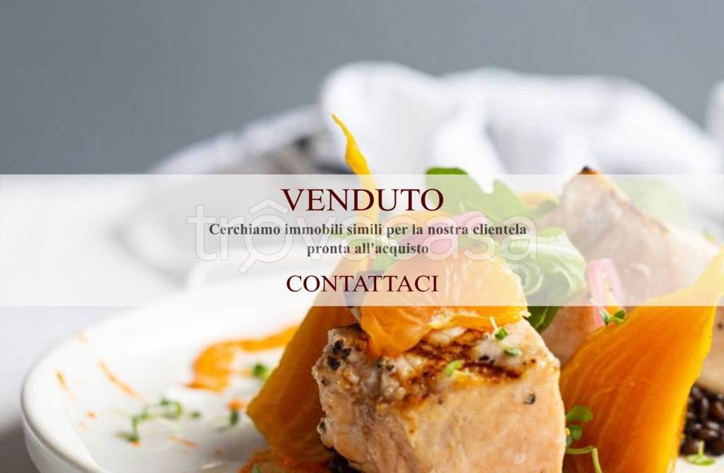 negozio in vendita a Roma in zona Spinaceto