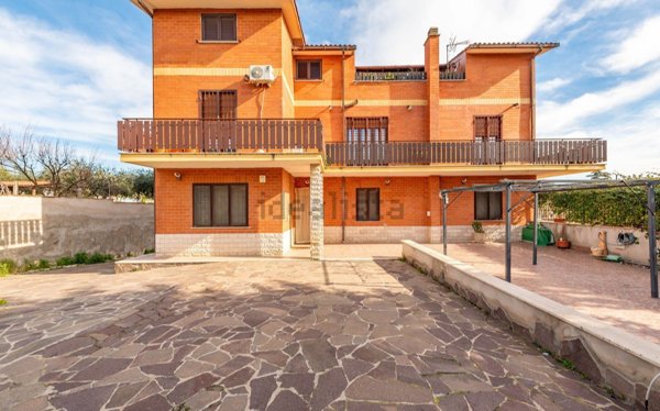 appartamento in vendita a Roma in zona Castelverde