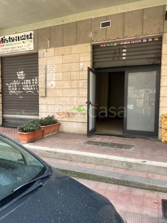 negozio in vendita a Roma in zona Monte Sacro/Talenti