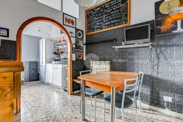 appartamento in vendita a Roma in zona Ostiense