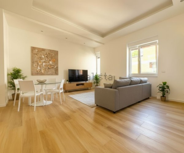 appartamento in vendita a Roma in zona Ardeatino