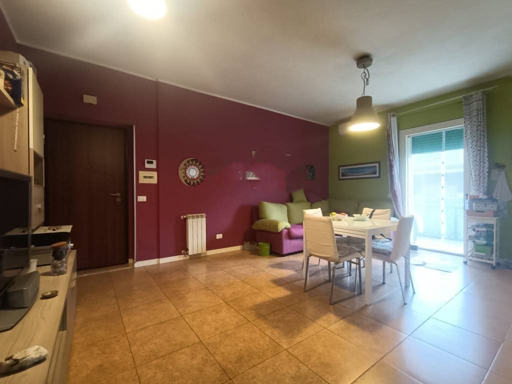 appartamento in vendita a Roma in zona Giuliano Dalmata