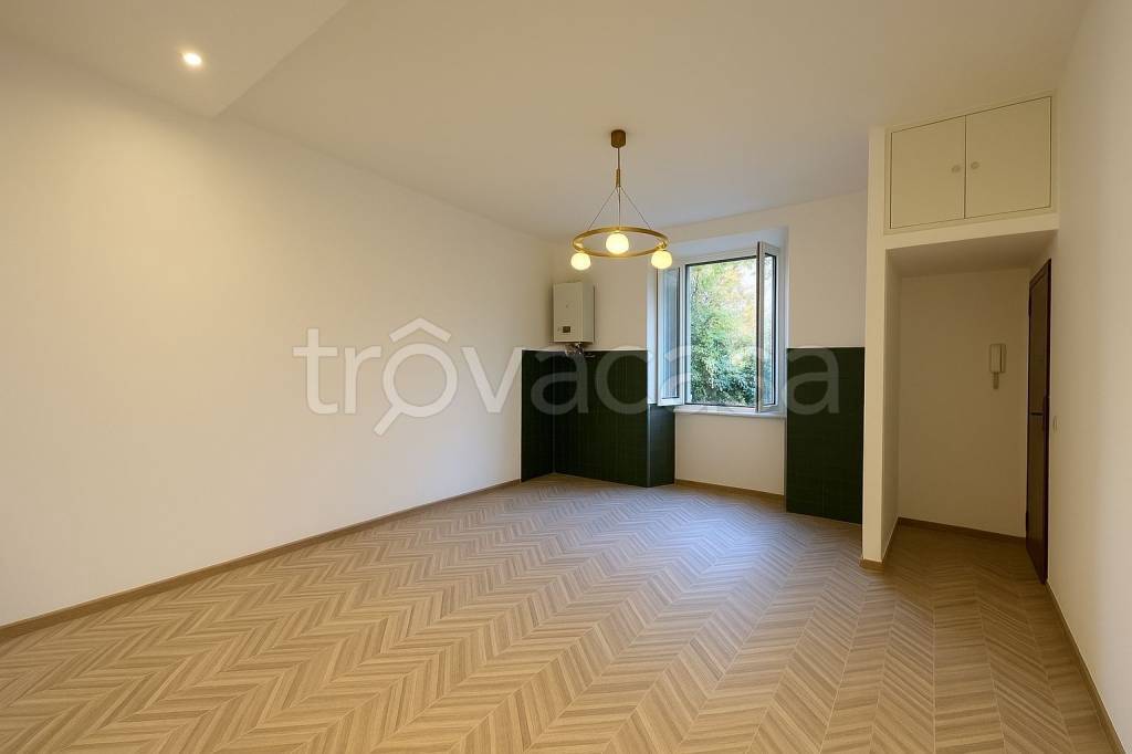 appartamento in vendita a Roma in zona Tuscolano