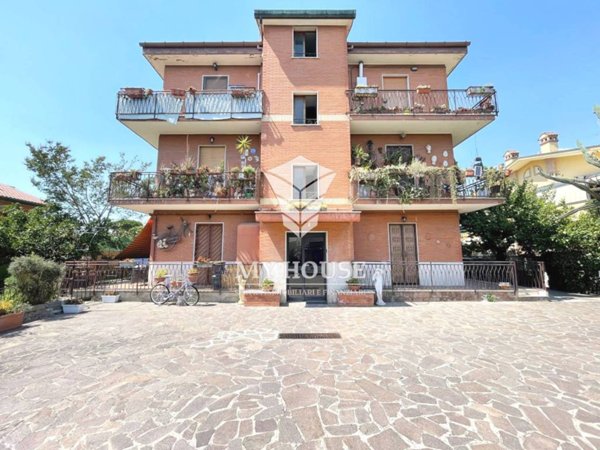 appartamento in vendita a Roma in zona Borghesiana