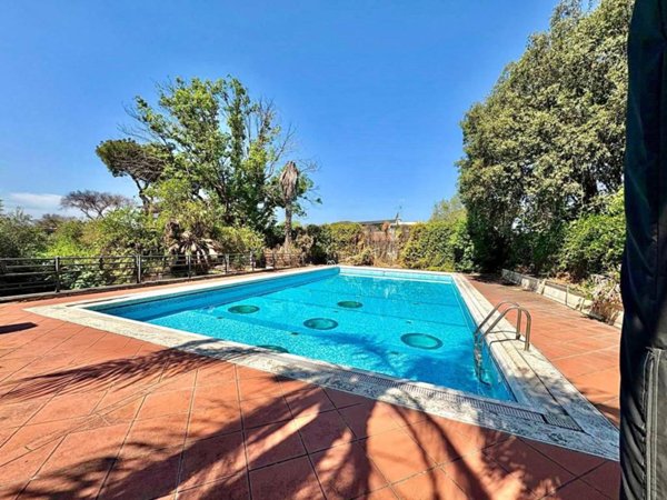 casa indipendente in vendita a Roma in zona Torrino