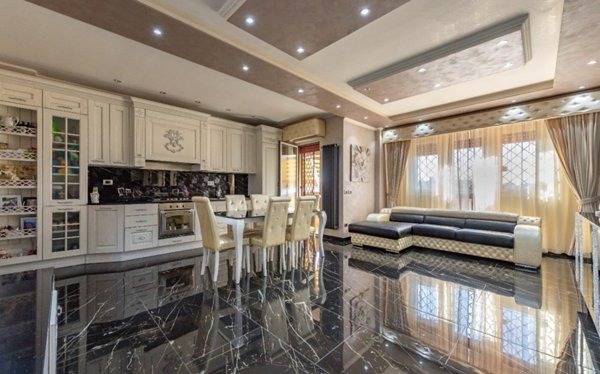 appartamento in vendita a Roma in zona Castelverde