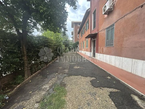 appartamento in vendita a Roma in zona Tuscolano