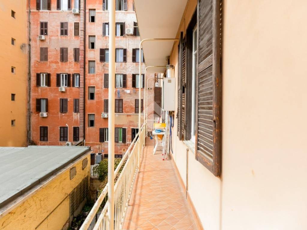 appartamento in vendita a Roma in zona Tuscolano