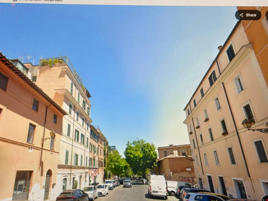 appartamento in vendita a Roma in zona Trastevere