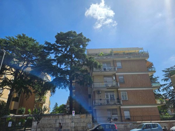 appartamento in vendita a Roma in zona Gianicolense