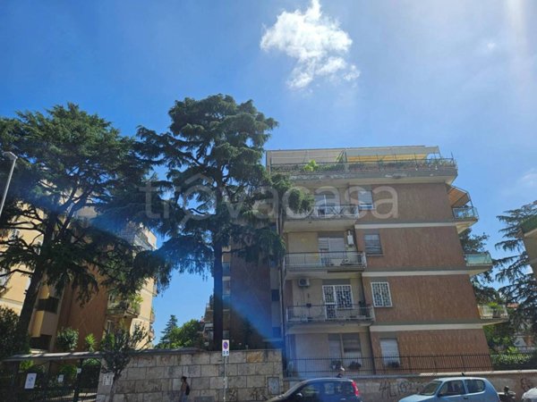 appartamento in vendita a Roma in zona Gianicolense